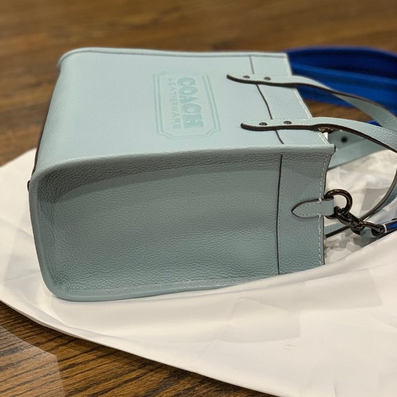 New Coach Field Tote Pebble Leather 22 Light Blue - Picture 6 of 15